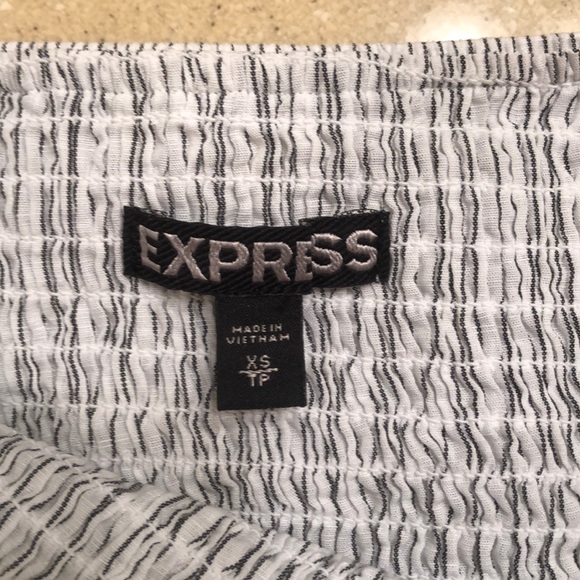 Express off the Shoulder Too - Picture 3 of 3